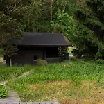 Keltainen Talo - Tilava Laehellae Saloa Villa