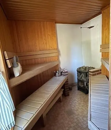 Keltainen Talo - Tilava Laehellae Saloa Vartsala