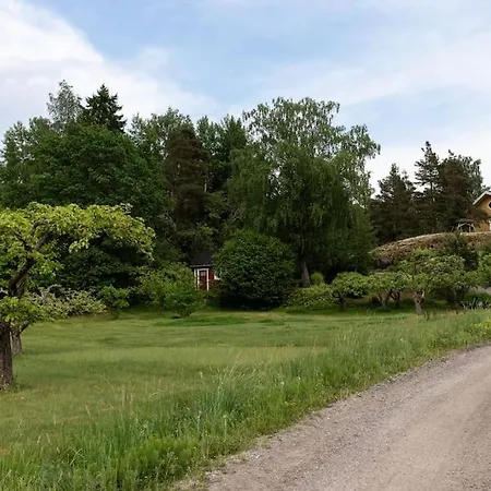 Keltainen Talo - Tilava Laehellae Saloa * Vartsala