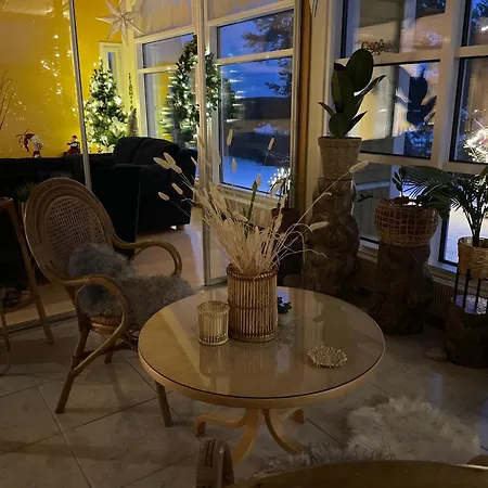 Villa Keltainen Talo - Tilava Laehellae Saloa Vartsala